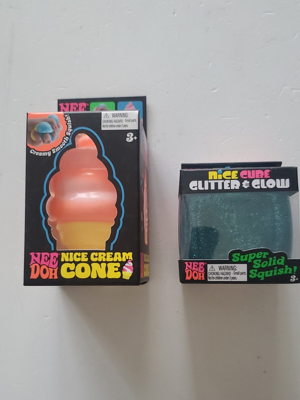 NeeDoh Nice Cream Cone & Glitter Cube Squish Pack - Pink/Peach & Teal